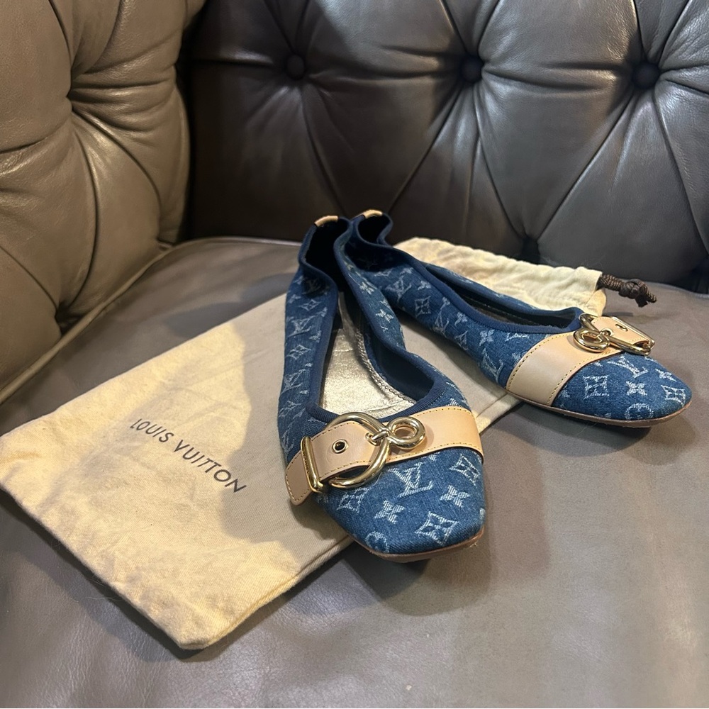 Louis Vuitton Blue Monogram Denim Ballet Flats with Beige Leather Buckle